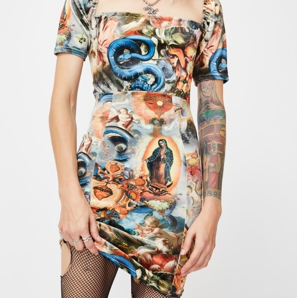 New Girl Order velvet babydoll dress with painting print - Picture 3 of 8